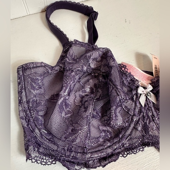 Victoria’s Secret Unlined Demi-Buste/ Body by Victoria - Picture 3 of 16